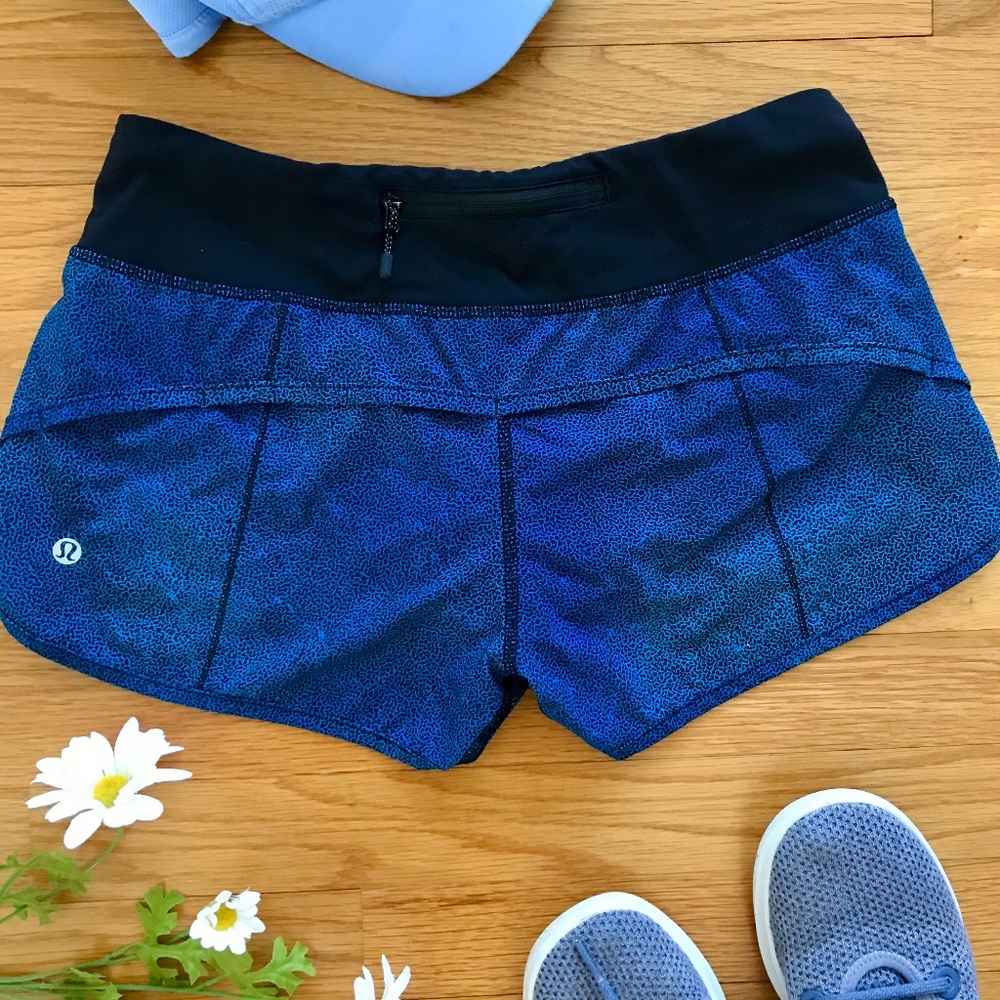 Lululemon | EUC blue "Speed Up" shorts 2.5" inseam